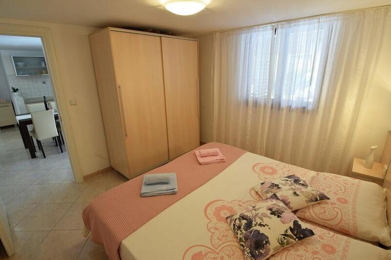 Apartmani Sole ปิเยชชานา อูวาลา ภายนอก รูปภาพ